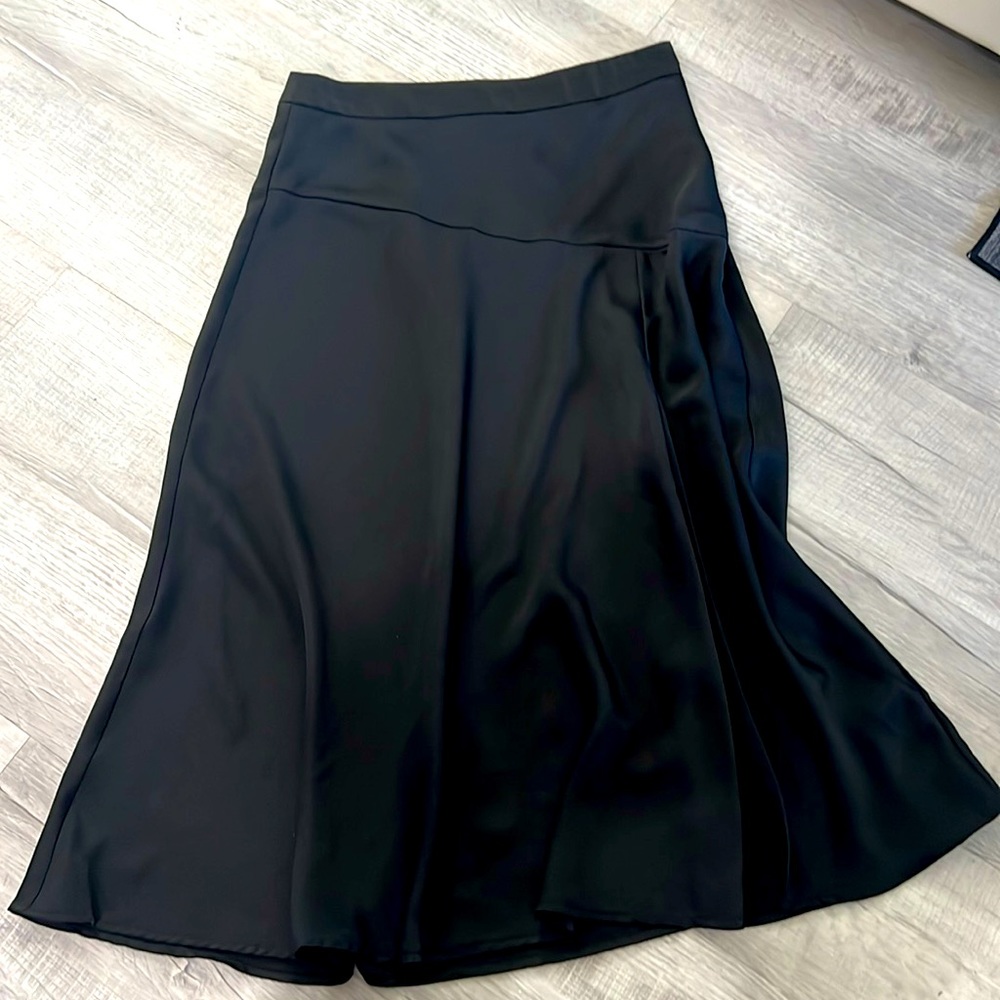 Banana Republic skirt with slit
